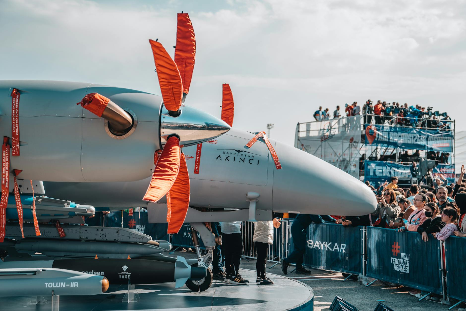 Students walk across a Russian university campus amid reporting that recruiters are offering cash incentives for service in military drone units.