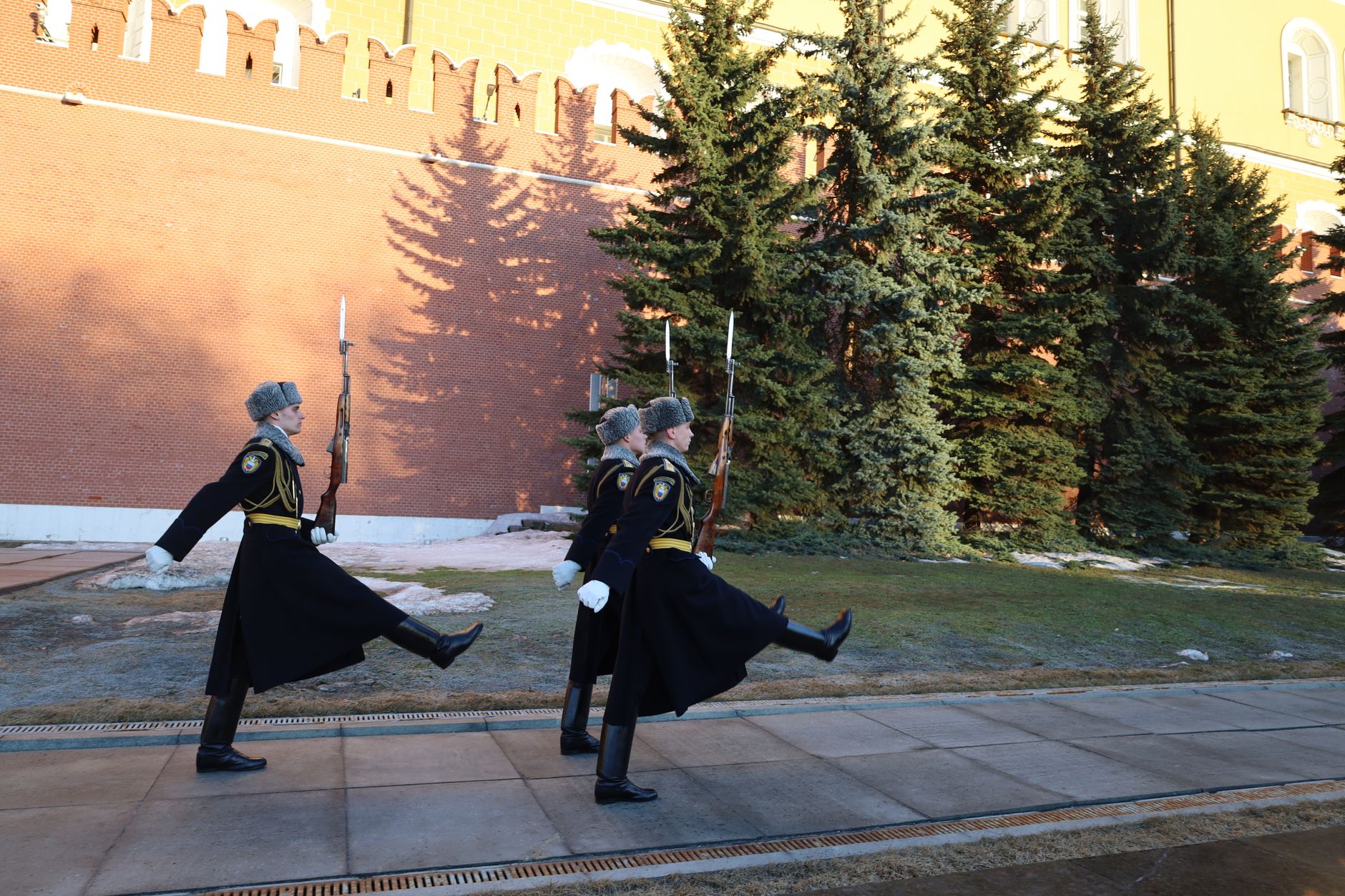 European leaders discuss Ukraine policy and energy security after a controversial US-Russia diesel agreement.